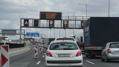 Életveszély a magyar autópályákon: ez történik a szabályosan közlekedő autósokkal - videó