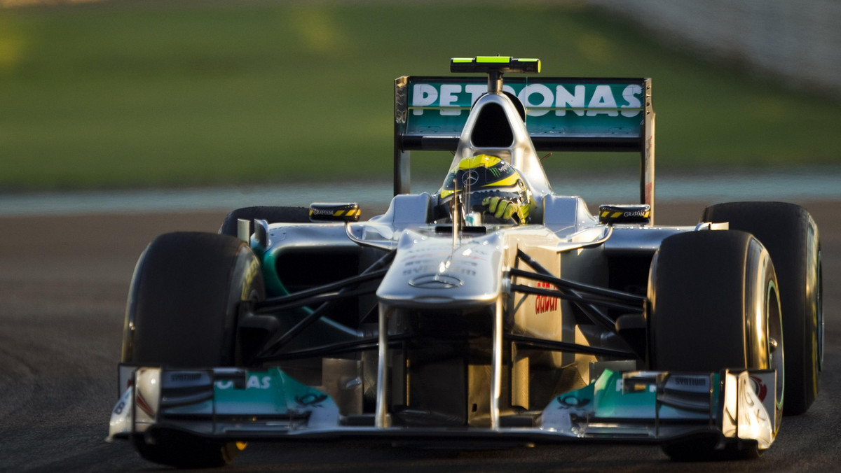 Reprezentujący obecnie barwy Mercedesa Nico Rosberg przyznał, że kiedy jeździł w Williamsie, to kontaktował się z władzami McLarena i rozmawiał na temat ewentualnego przejścia do brytyjskiego teamu.