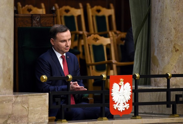 Prezydent Andrzej Duda odznaczył dziennikarzy Krzyżami Kawalerskimi Orderu Odrodzenia Polski