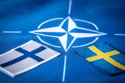 Fińscy oficerowie: Trzeba przystąpić do NATO, nie czekając na Szwecję