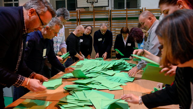 Rácsodálkoztak a magyar valóságra a szavazatszámlálók a vasárnapi választásokon