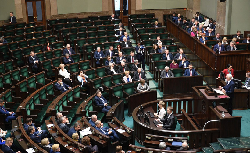 Sejm nie zgodził się na odroczenie obrad do 8 maja