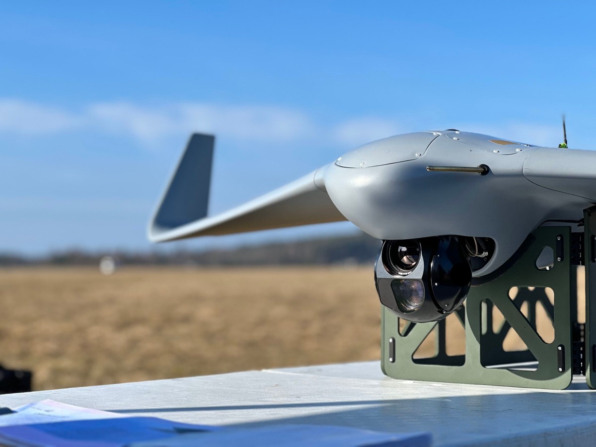Głowica obserwacyjna BSP Wizjer. Dron przeznaczony jest do realizowania zadań związanych z obserwacją, wykrywaniem, identyfikowaniem i wskazywaniem obiektów.