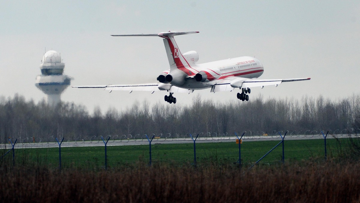 Samolot rządowy Tu-154 M 102