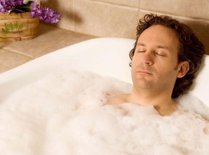 Biorą zbyt gorące kąpiele