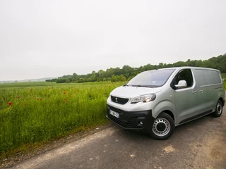 Wielki test Forbes Peugeot Expert w firmie Coyote