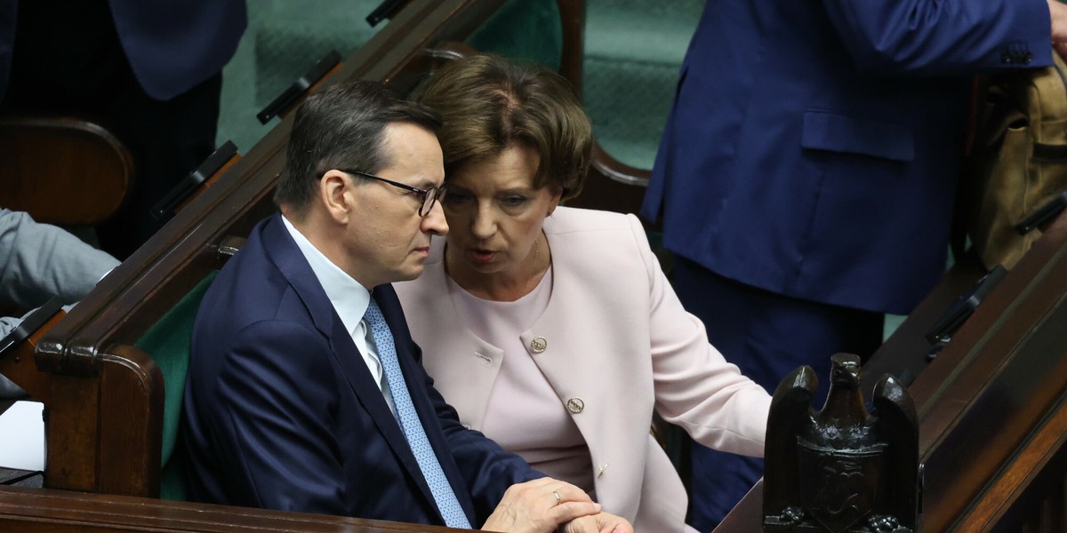 Premier Mateusz Morawiecki i minister rodziny Marlena Maląg