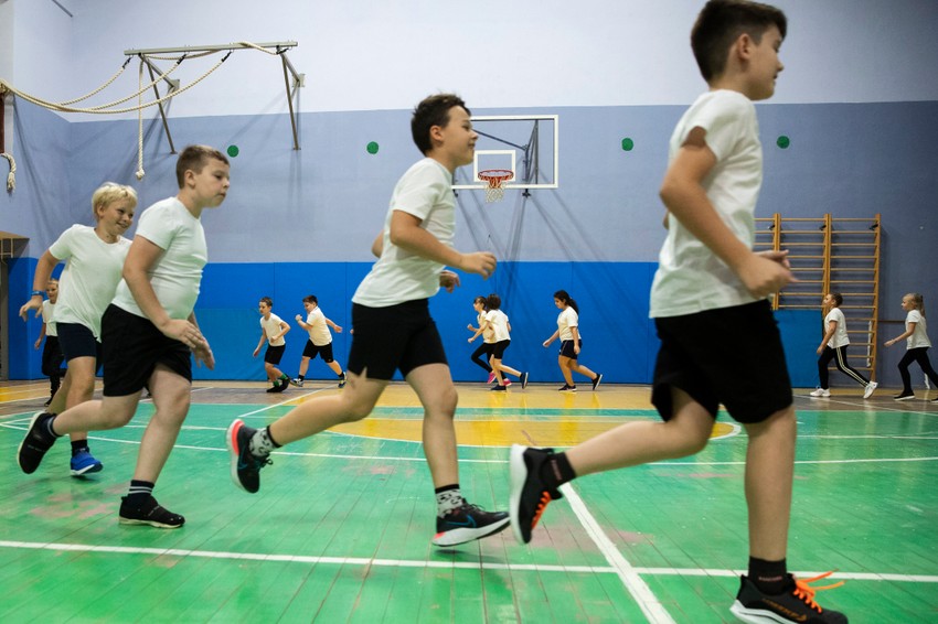 Devojčice u većem broju traže da budu oslobođene fizičkog vaspitanja