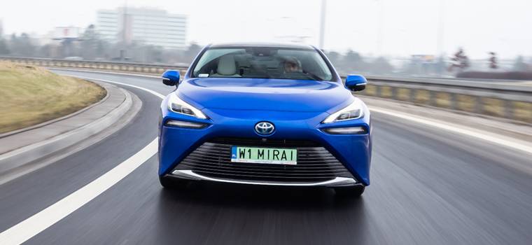 Jeździliśmy nową Toyotą Mirai – czy dzięki technologii wodorowej to elektryk doskonały?