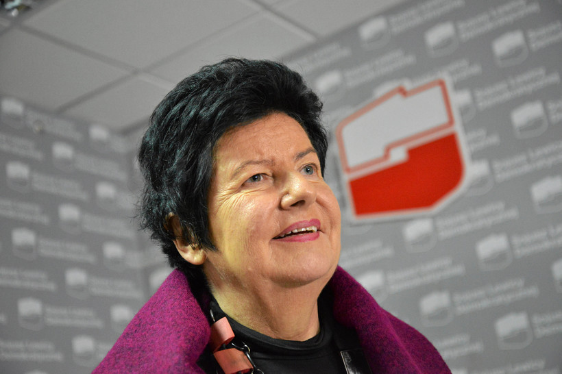 Joanna Senyszyn, profesor nauk ekonomicznych, polityk SLD, w latach 2001–2009 posłanka na Sejm IV, V i VI kadencji, od 2009 do 2014 r. posłanka do Parlamentu Europejskiego