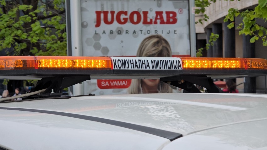 Komunalna policija/Nov Sad - kontrola objekta Nork nakon pada dela skele