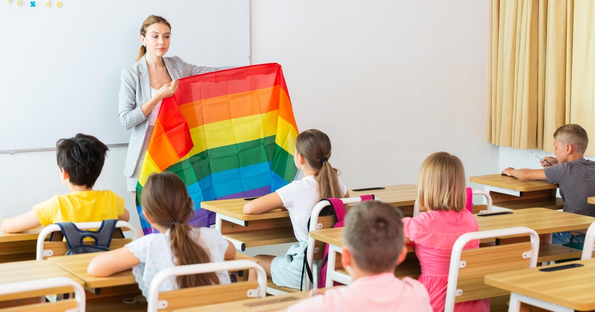 Tęczowy Piątek w szkołach. Będą warsztaty i lekcje tematyczne