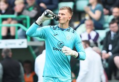 Boruc zadebiutował w bramce nowej drużyny. Miał sporo szczęścia [WIDEO]