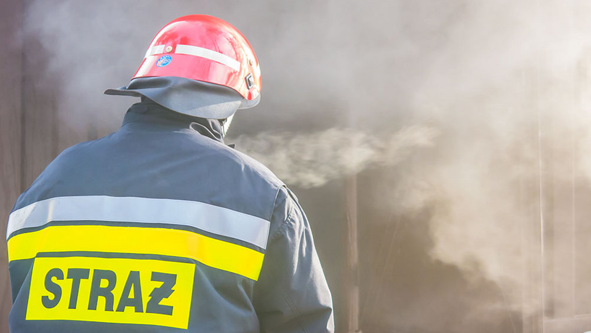 Jedna osoba została ranna w wyniku wybuchu gazu w kamienicy przy ul. Brzeskiej w Warszawie, do którego doszło nad ranem; 80-letnia kobieta trafiła do szpitala. Mieszkańców klatki schodowej ewakuowano.