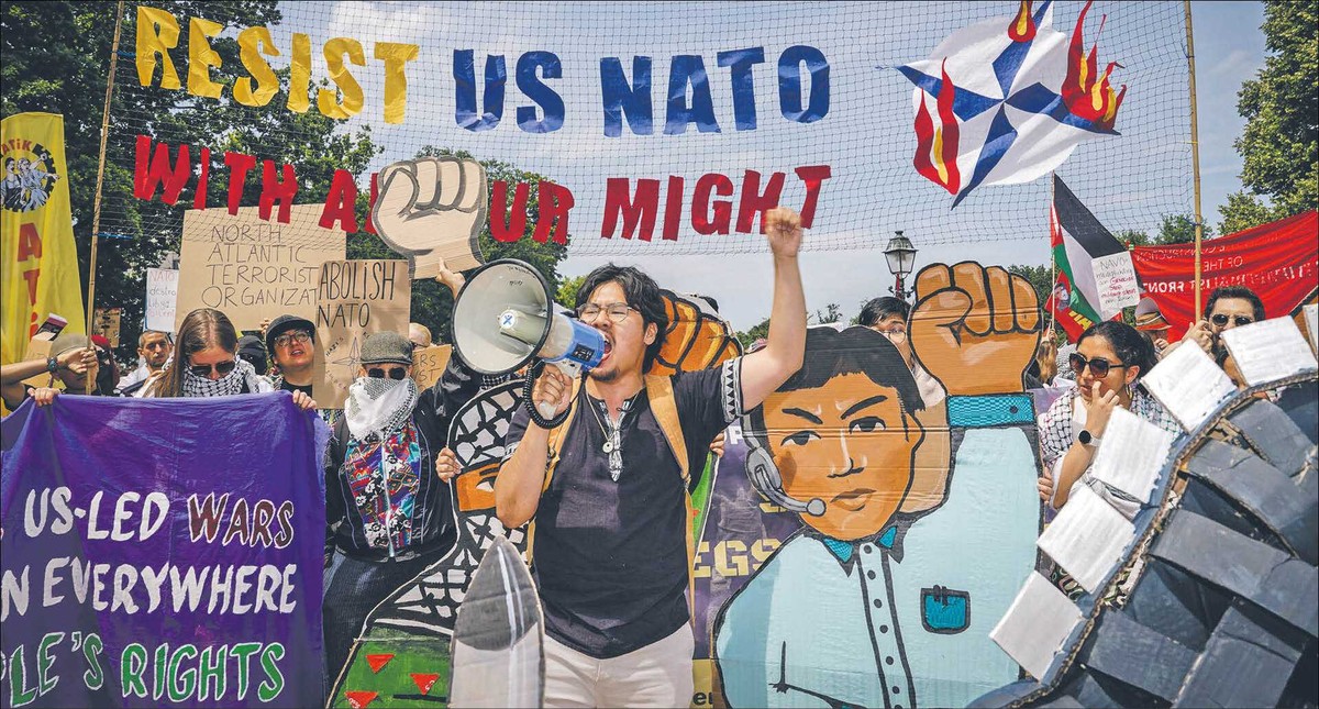 Do dziś jedynie 11 z 32 państw członkowskich NATO spełnia wymóg przeznaczania 2 proc. PKB na obronność.