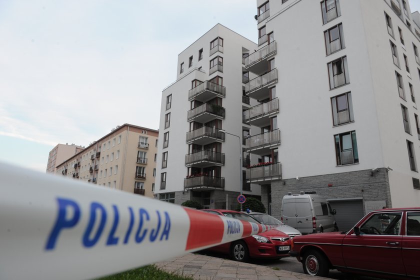 Generał zastrzelił się w garażu apartamentowca, w którym mieszkał