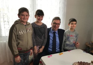 Aleksandar Vučić, Porodica Lapčević, Vrginmost