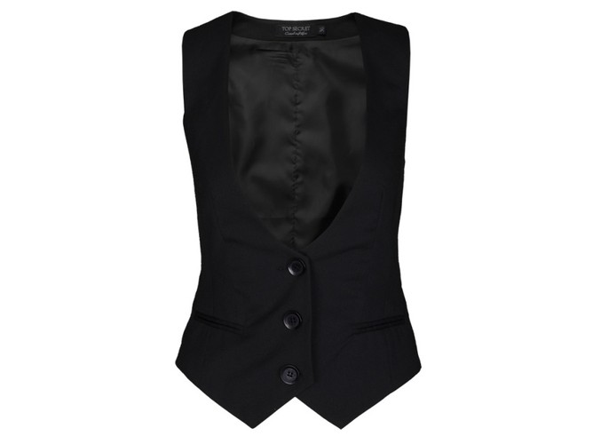 Lato w czerni - propozycje marki Troll na lato 2011.