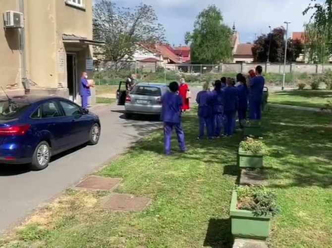 Dirljiv trenutak izlaska iz boilnice nakon borbe za život 