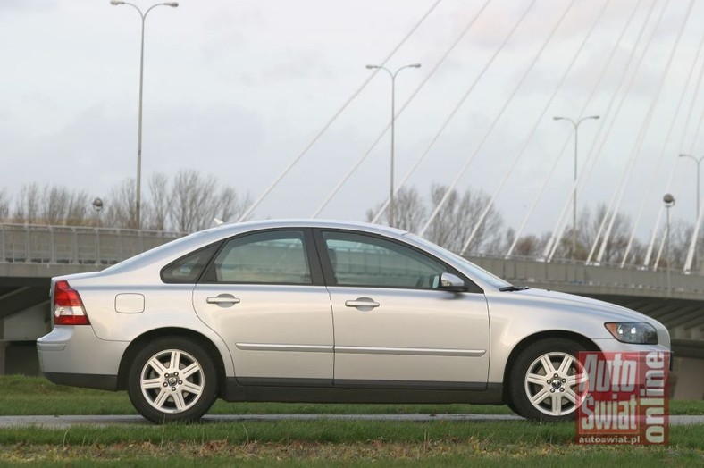 Volvo S40