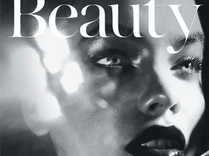 Palvin Barbarát magyar fotós fényképezte a Vogue magazinnak