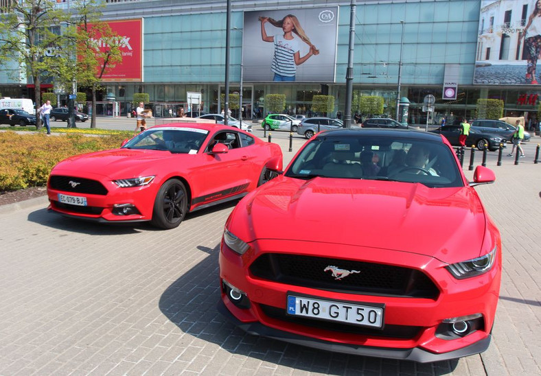 10. Zlot Fordów Mustangów w Warszawie