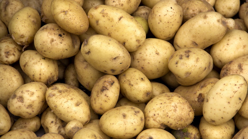 W paczce, za którą kupujący zapłacił prawie 500 zł, były ziemniaki
