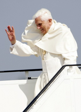 GERMANY-POPE-WYD-ARRIVAL