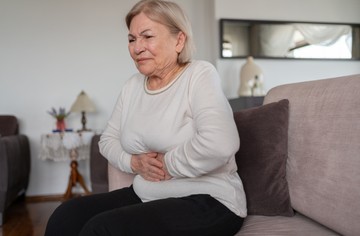 A vastagbélrák gyakori tünetét sokan figyelmen kívül hagyják - ha ezt tapasztalja, irány az orvos!