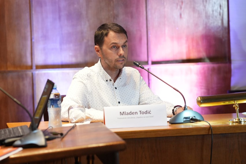 Mladenu je transplantirana jetra, a danas se zalaže da 2.000 onih koji čekaju na organ takođe dobiju svoju šansu za život