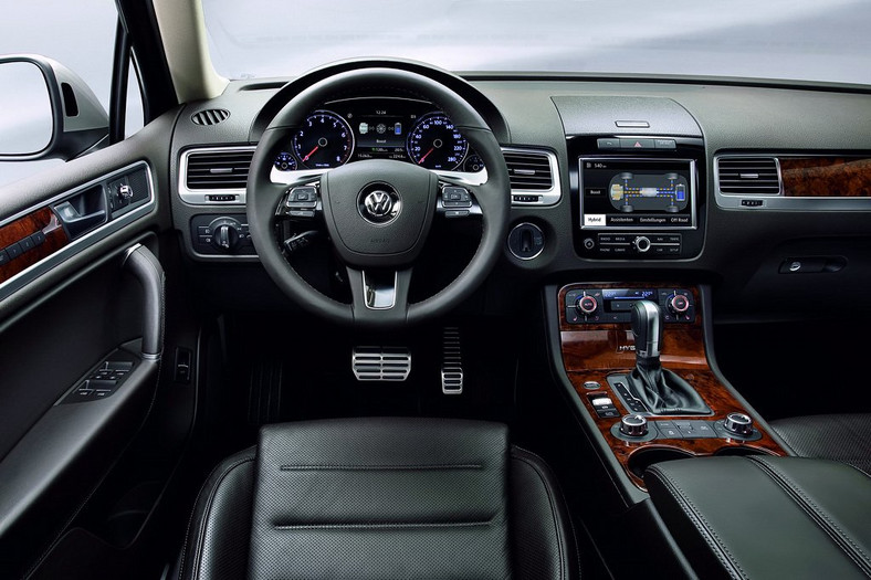 Volkswagen Touareg - Druga generacja zadebiutuje w Genewie