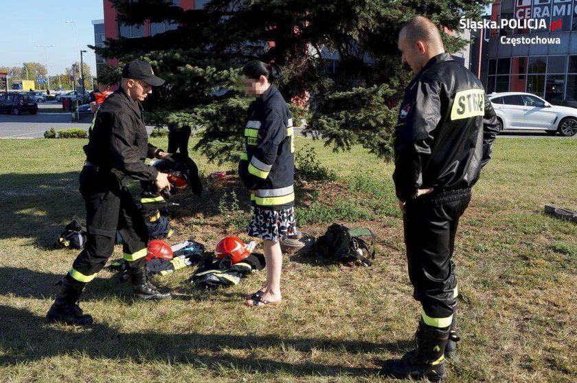 Płacisz mandat albo nosisz worek z trupem - szokująca akcja policji w Częstochowie