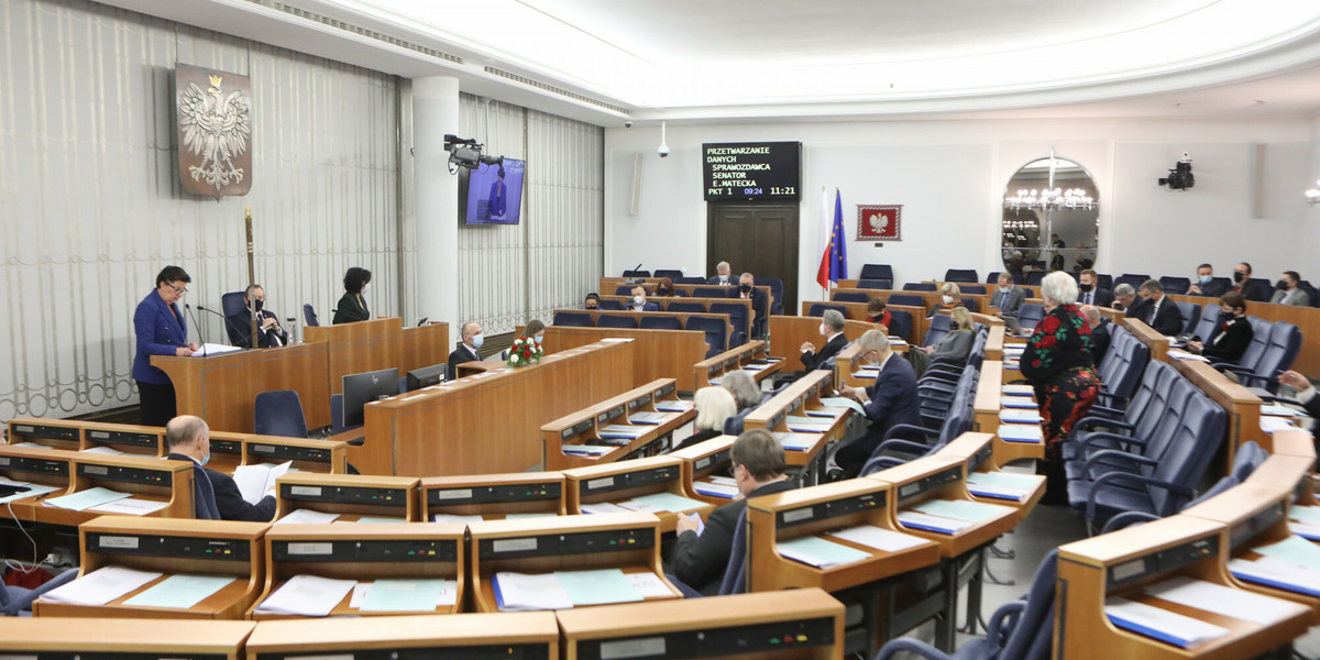 Senat przegłosował zmiany w ustawie o niższym VAT.