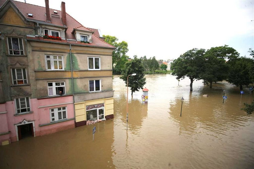 Starosta porwany przez wodę walczył o życie 9 godzin