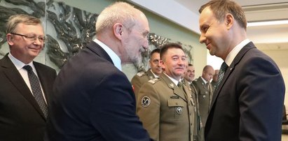 Macierewicz z Dudą odetchnęli. Kaczyński kazał im się pogodzić