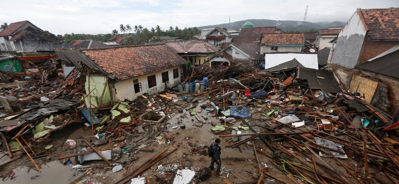 Nowy, przerażający bilans ofiar tsunami po wybuchu wulkanu. Zginęło ponad 400 osób