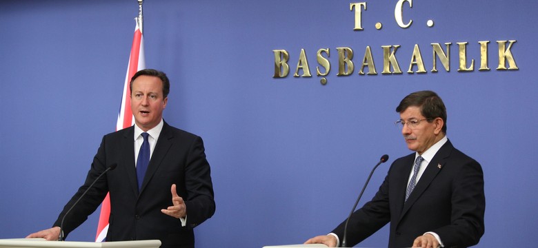David Cameron zachęca Turcję do walki z Państwem Islamskim