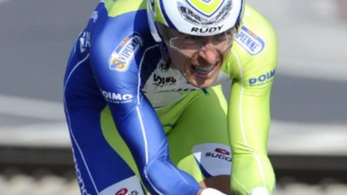 Maciej Bodnar (Cannondale) powtórzył w czwartek w Sobótce ubiegłoroczny wyczyn i po raz drugi z rzędu sięgnął po tytuł mistrza Polski w jeździe na czas. Koszulkę wywalczył po zaciętej walce z innych kolarzem występującym w ekipie Pro Tour - Michałem Kwiatkowskim (Omega Pharma Quick Step), który uzyskał czas zaledwie pięć sekund gorszy.