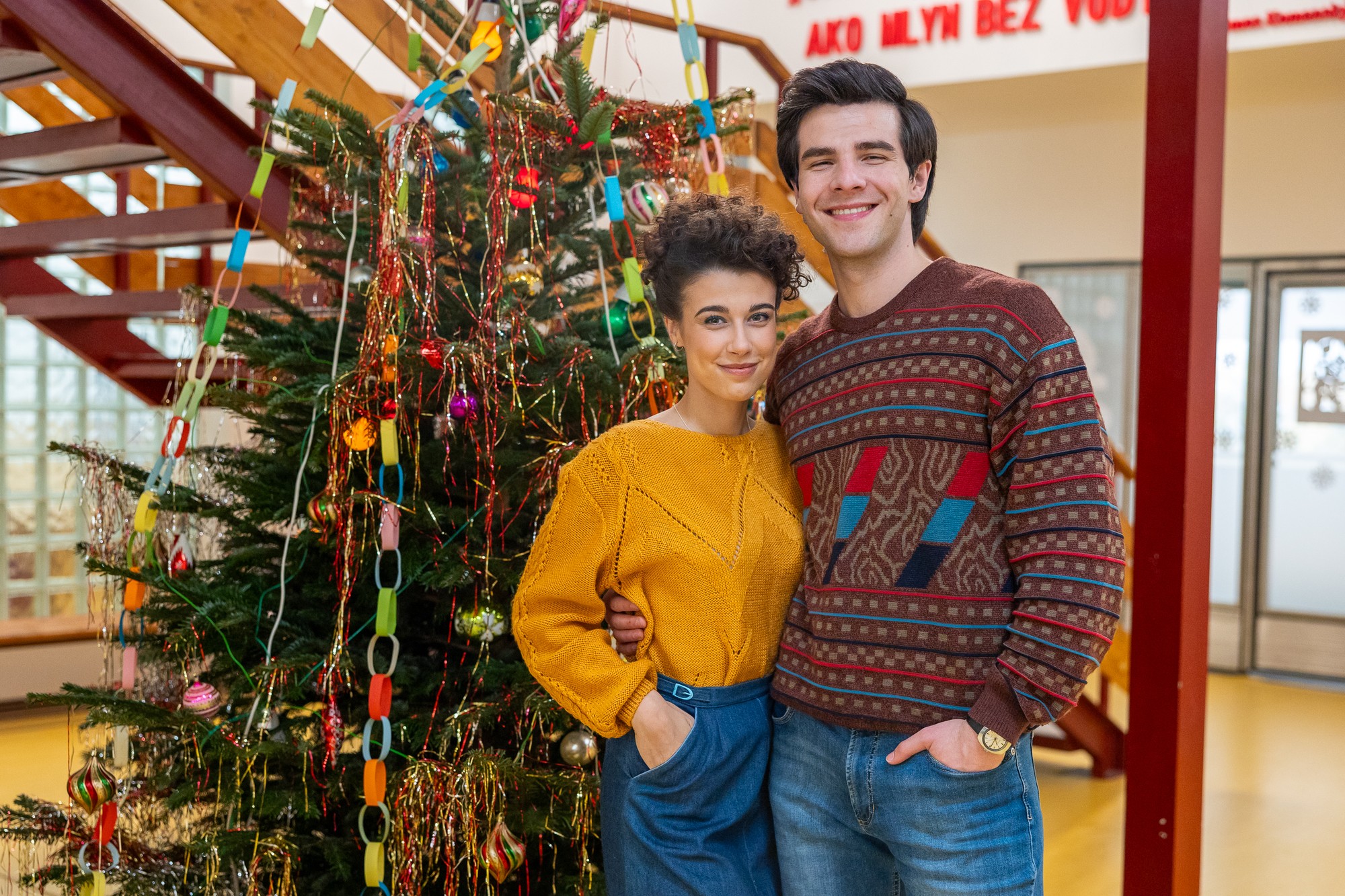 Vianočný špeciál seriálu Sľub - Adriána Brnčalová a Kristián Baran.