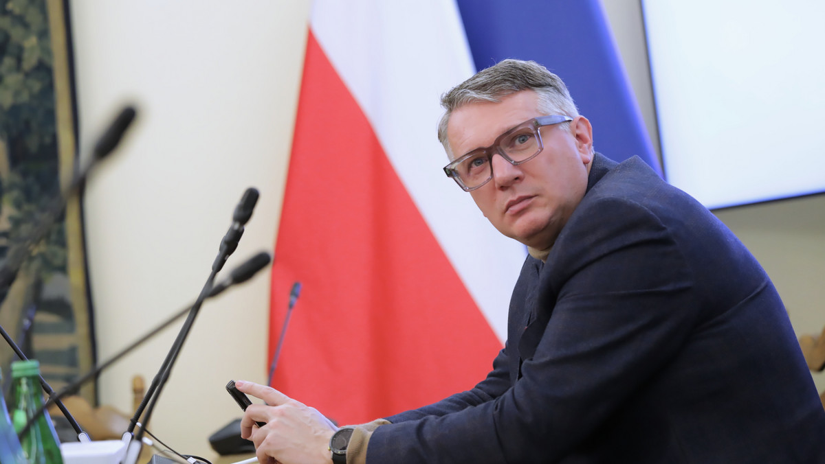 Wipler mówi o "torturach za rządów Kaczyńskiego". Zapowiada interpelację