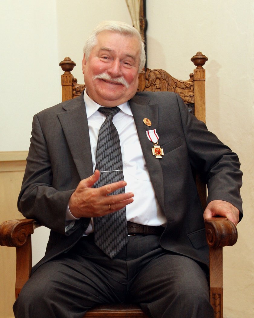 Wałęsowie na weselu