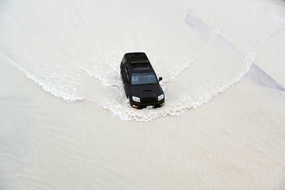 Powódź błyskawiczna w Dubaju: roczna norma deszczu "wyrobiona" w 12 godzin