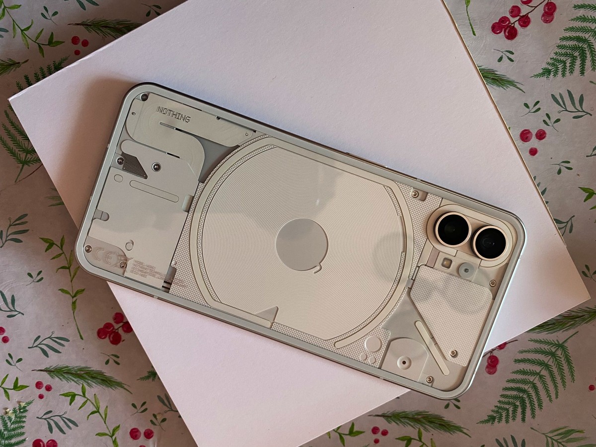 Nothing Phone (1)