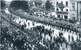 Razem wyruszą w ostatnią drogę