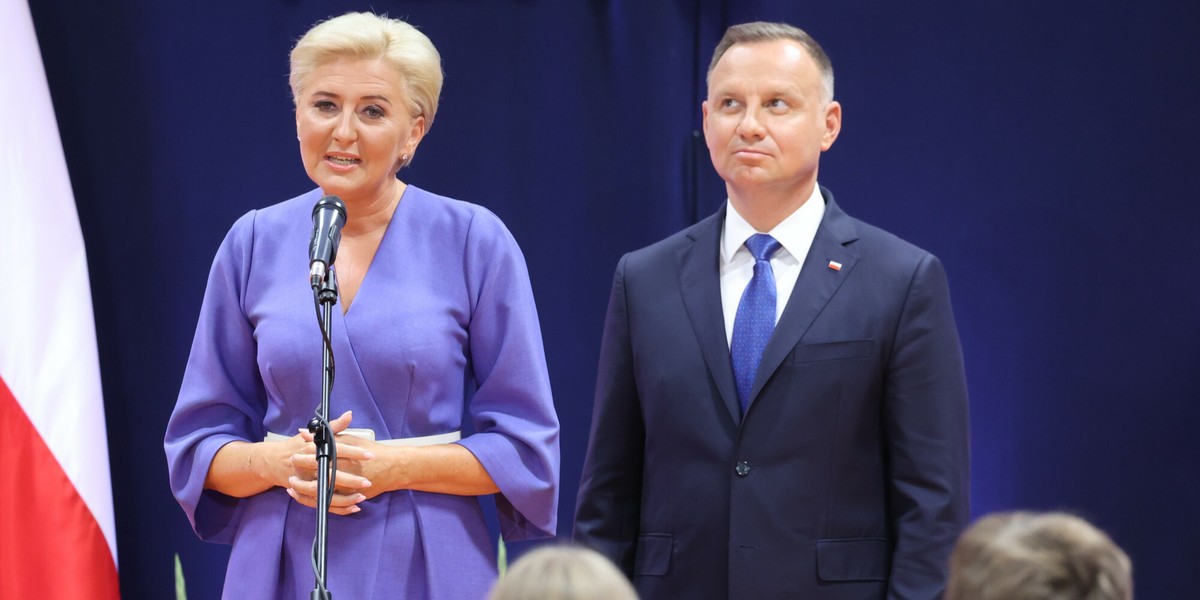 Andrzej Duda z małżonką podczas inauguracji roku szkolnego w w Zespole Szkól w Tarczynie.