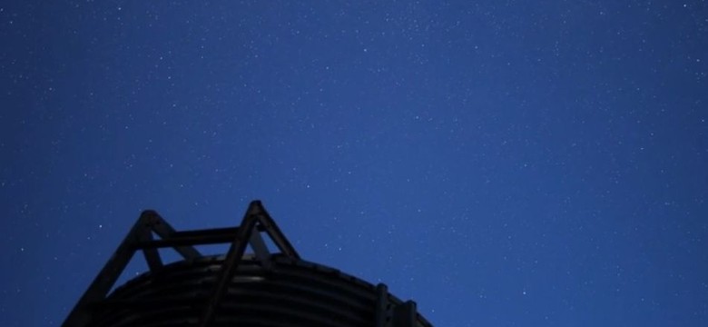 Noc perseidów. Na ziemię spadł rój meteorów. Fascynujący spektakl na niebie. WIDEO