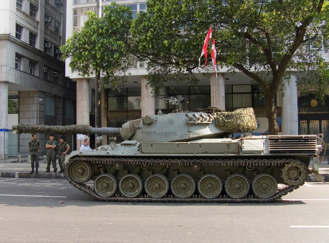 Parada wojskowa w Dniu Niepodległości Brazylii...