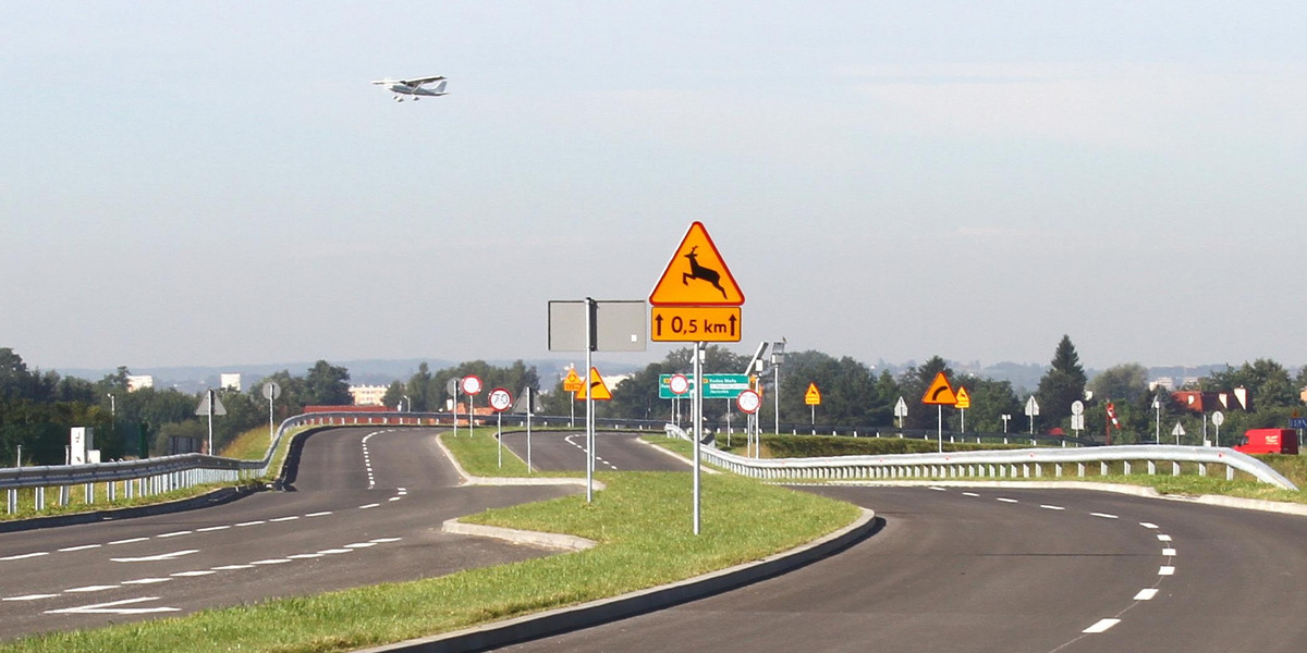 Nowa droga na lotnisko bezpośrednio łączy się z S19