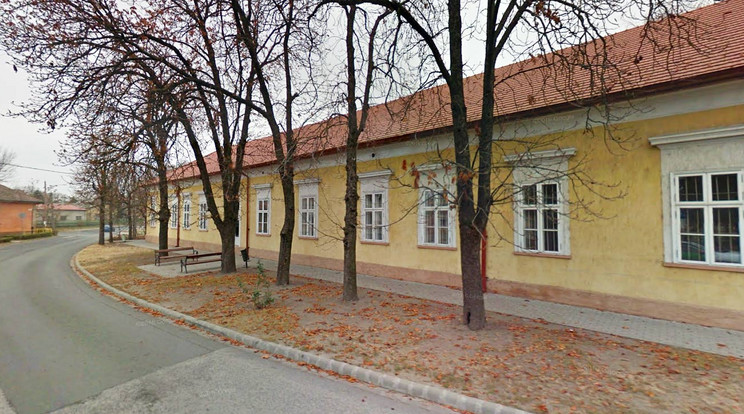 Az örkényi városháza Pest megyében / Fotó: Google maps