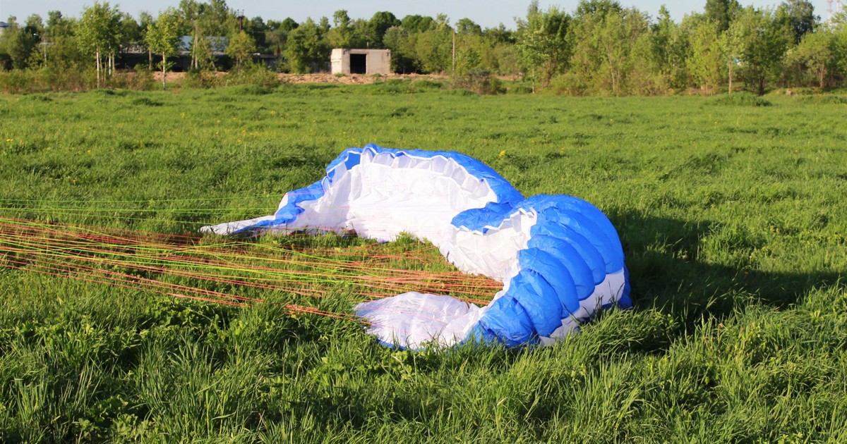 Minuty grozy na lotnisku w Krośnie. Skok zamienił się w dramat